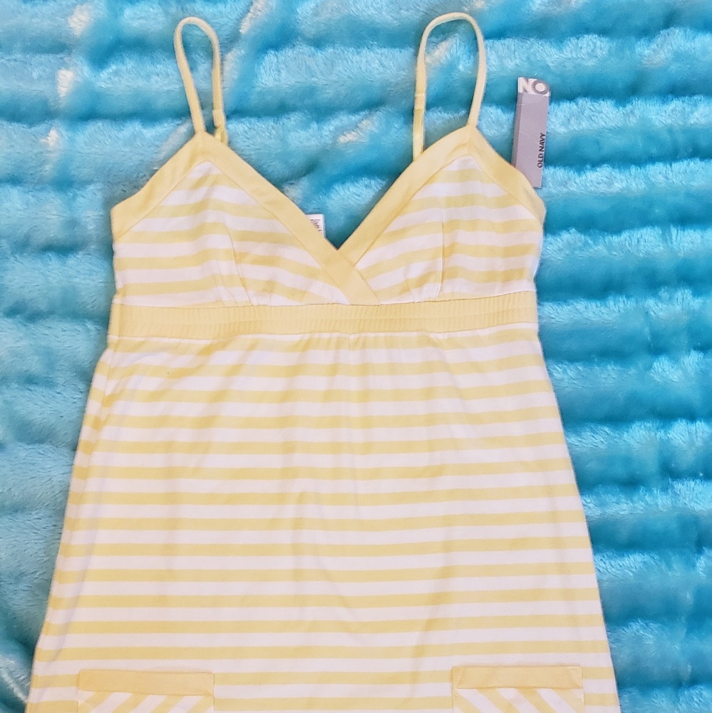 Pale yellow & white top.